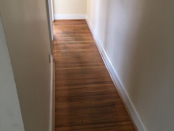 4th image of 416 E Vermont St APT 3
