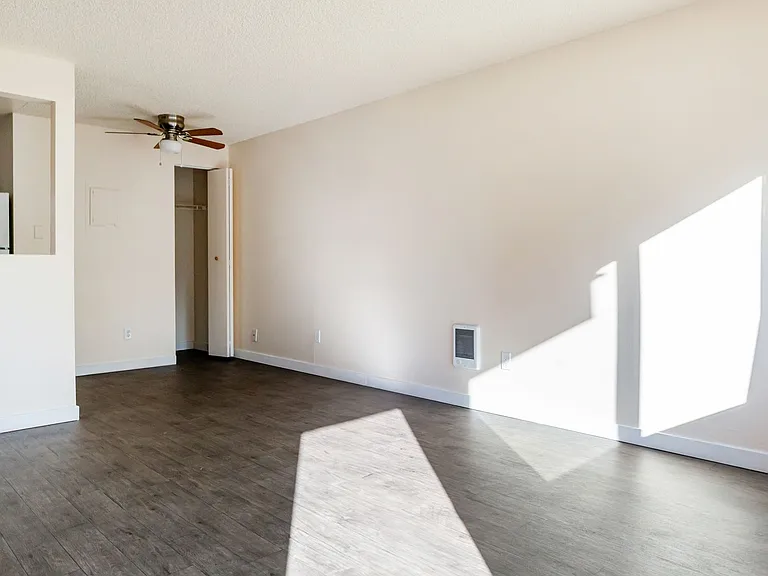 Scottsdale Park Apartments — Photo 10