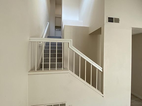 5th image of 5712 Canterbury Dr
