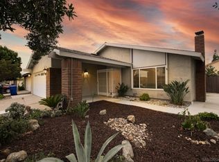 8220 Calle Nueva, San Diego, CA 92126