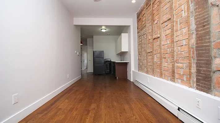 Rented by Nooklyn NYC LLC | media 9