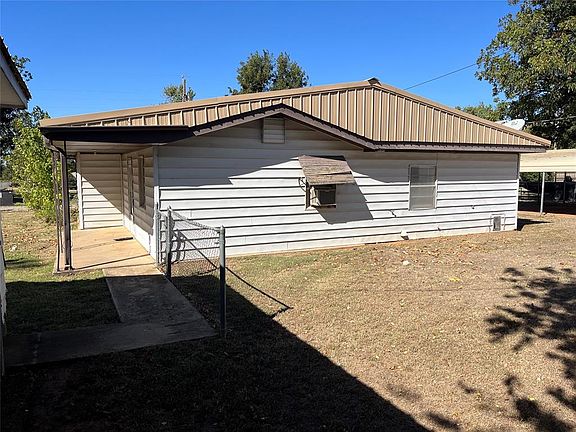 3rd image of 119 Whipperwill Dr