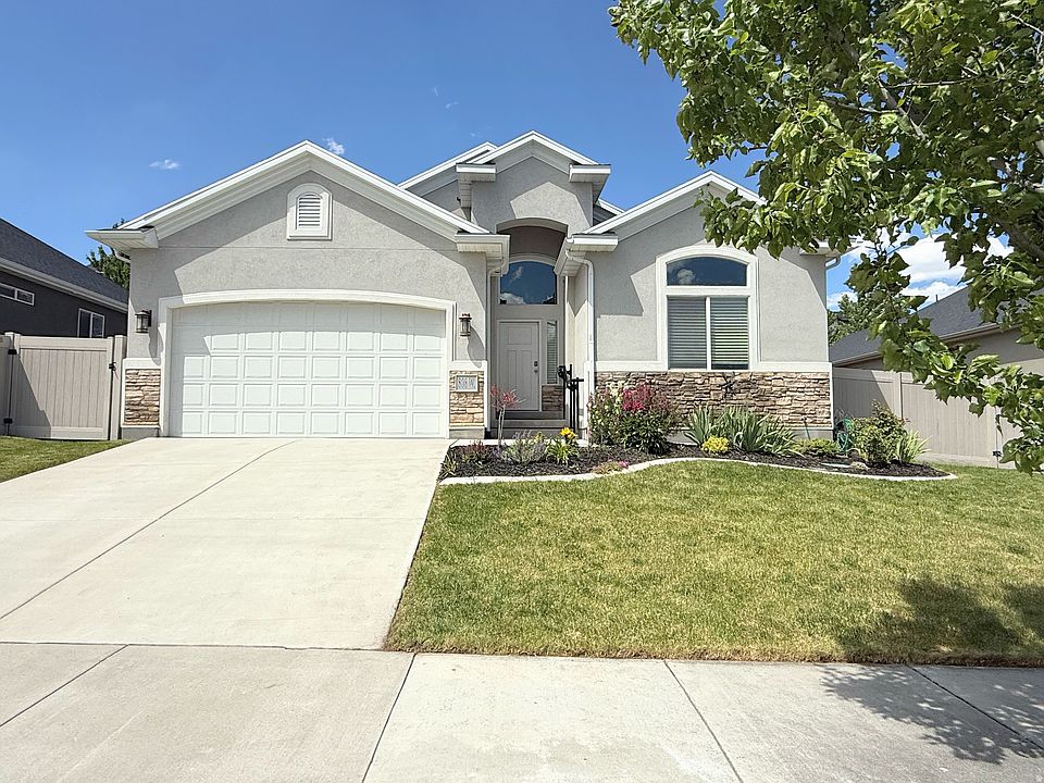 1st image of 808 W Valley View Way N