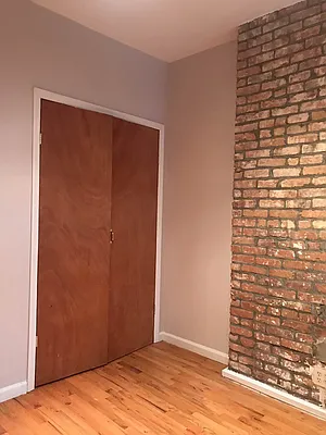 Rented by The Brokerage Group LLC | media 7