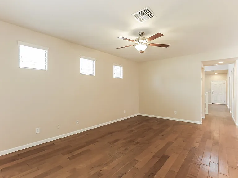 7640 E Barstow St — Photo 9