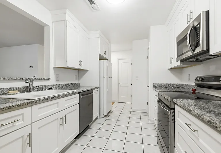 1174 Village Creek Ln #2-1 — Photo 1