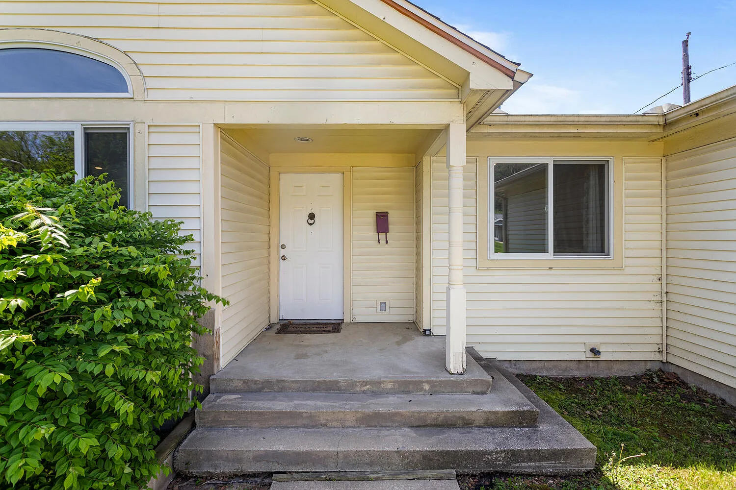 3 bed, 1529 sqft, $1,950 — Photo 2