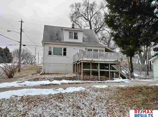 4856 W St, Omaha, NE 68117