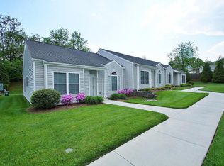 8230 Emerald Court Dr, Roanoke, VA 24019