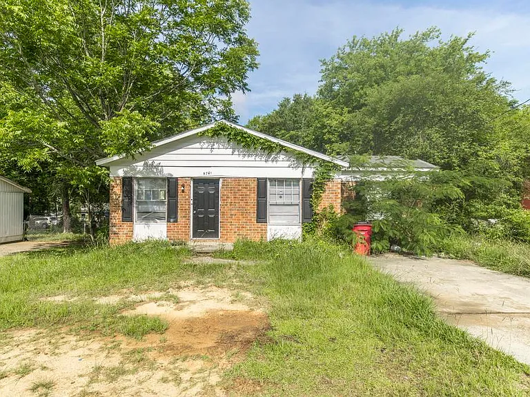 5741 Bloomfield Rd — Photo 1