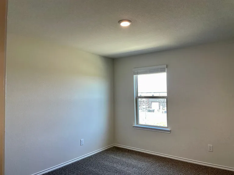 3205 Sweetwater Way — Photo 14