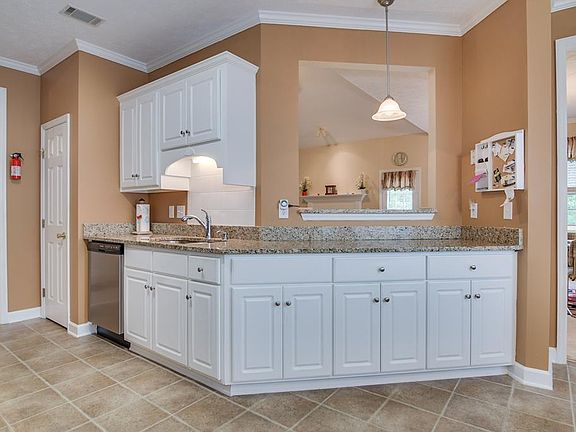 5th image of 53 Weyanoke Ct