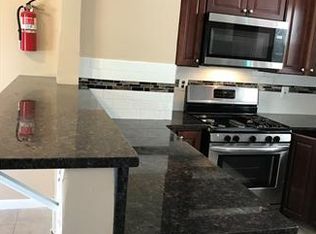 685 Raritan Ave, Perth Amboy, NJ 08861