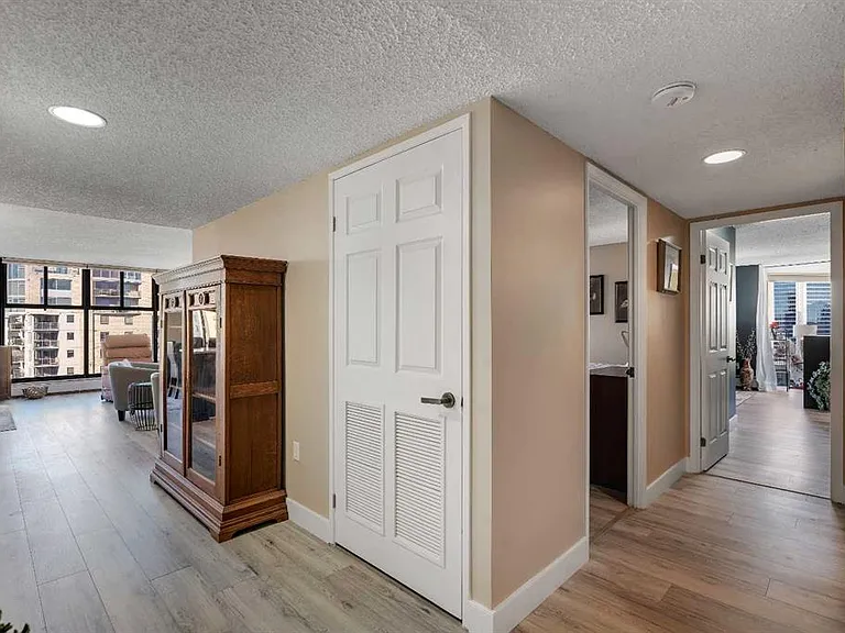 1100 8th Ave SW #1906 — Photo 13
