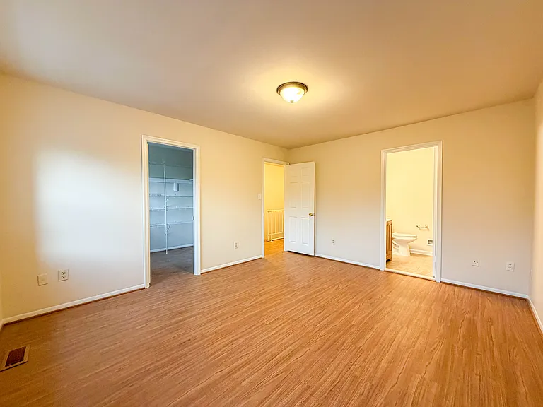 2407 Vineyard Ln — Photo 13