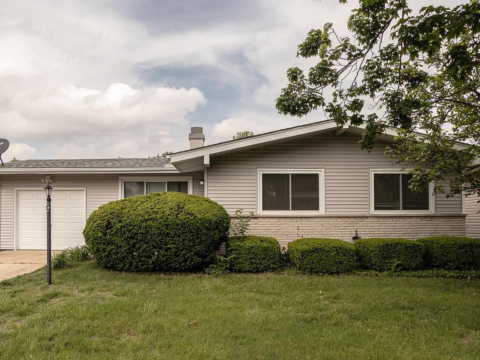 1st image of 909 Lynn Haven Ln