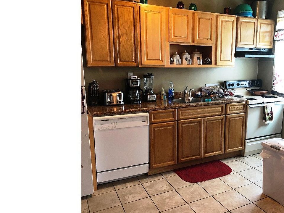 2nd image of 2080 Brill St