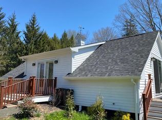 45 Turkey Plain Rd #B, Bethel, CT 06801