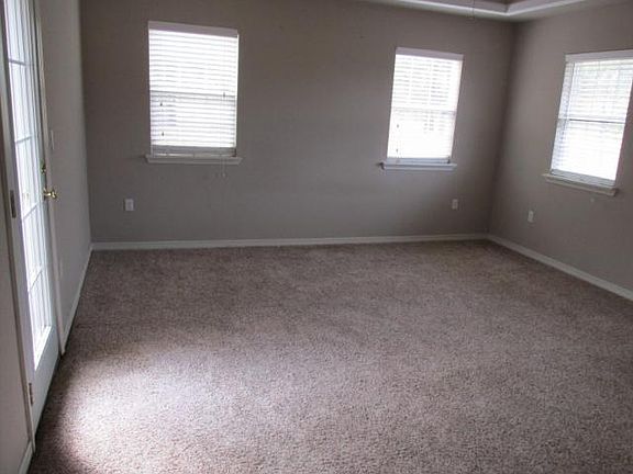 2nd image of 2388 Stone Creek Way
