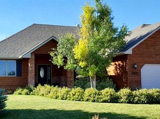 140 S Chugwater Dr, Cody, WY 82414