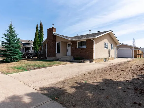 209 NW Woodland Dr, Wood Buffalo, AB T9K 1A4