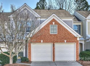 8111 Kincaid Ct, Charlotte, NC 28277