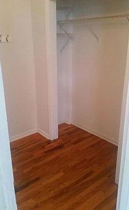 3rd image of 2037 W Chase Ave #2