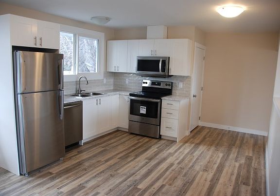 3 Kitchen_04172019