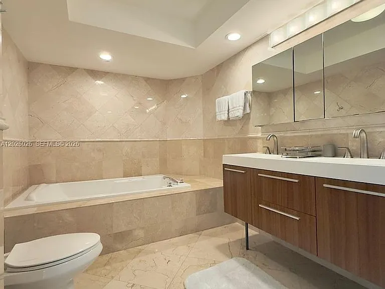 16400 Collins Ave #1545 — Photo 4
