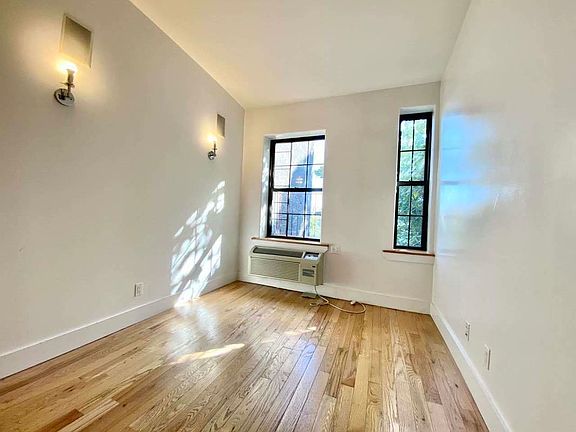 3rd image of 618 Lafayette Ave APT 3R