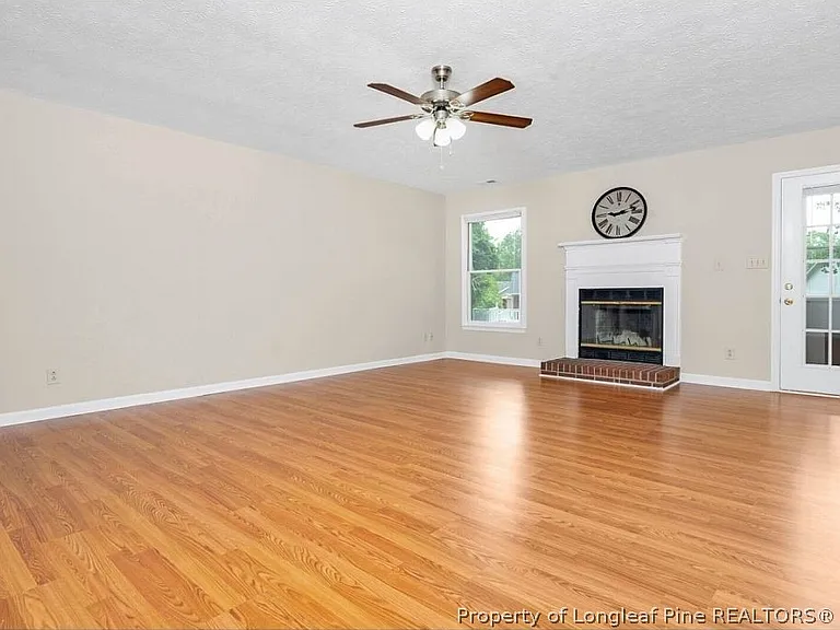 7132 Kearny Ave — Photo 6
