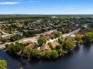 6552 Harbour Rd, Pompano Beach, FL 33068