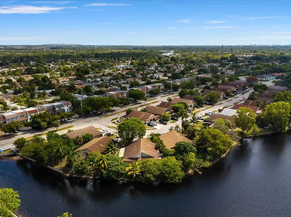 6552 Harbour Road, North Lauderdale, FL 33068