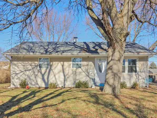 1328 Teakwood Ln, Crystal Lake, IL 60014