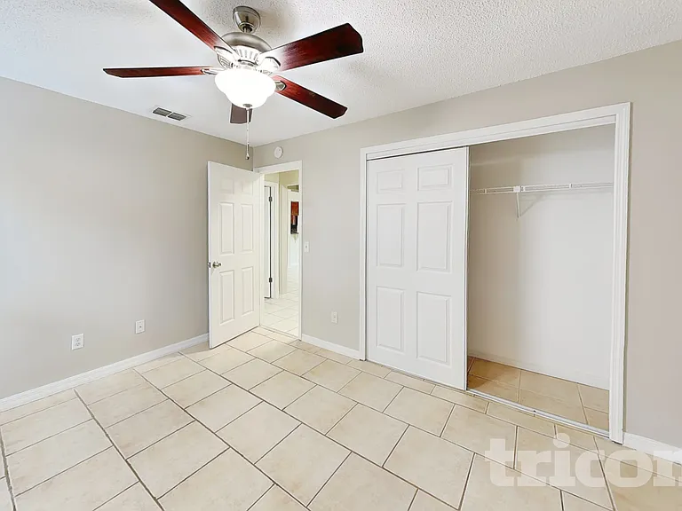 2810 Manor Hill Dr — Photo 11