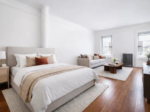 936 West End Avenue image 1 of 5