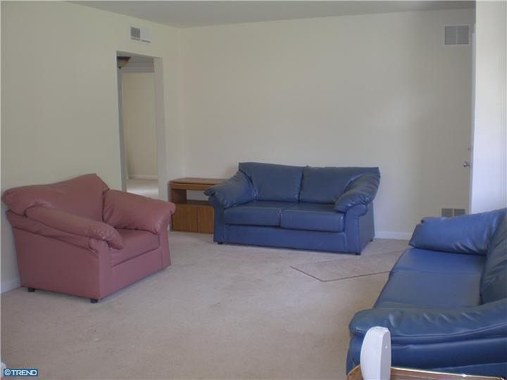 2nd image of 14 Overbrook Ave