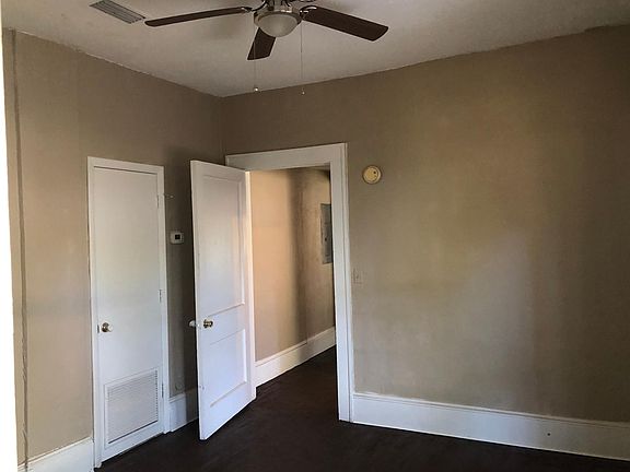 2nd image of 6605 Dixie St