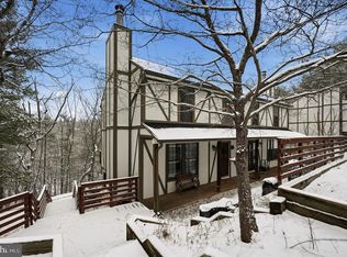 475 King St #A-a-13, Basye, VA 22810