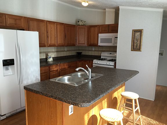 3rd image of 2225 Brenna Pl
