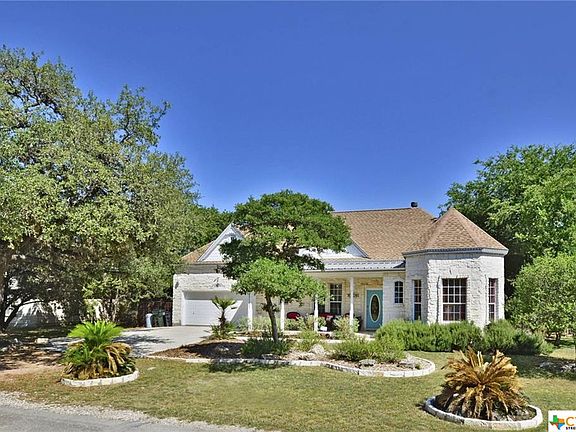 4th image of 61 Sprucewood Dr