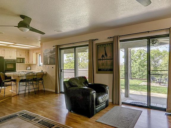 5th image of 538 Brookline Ct