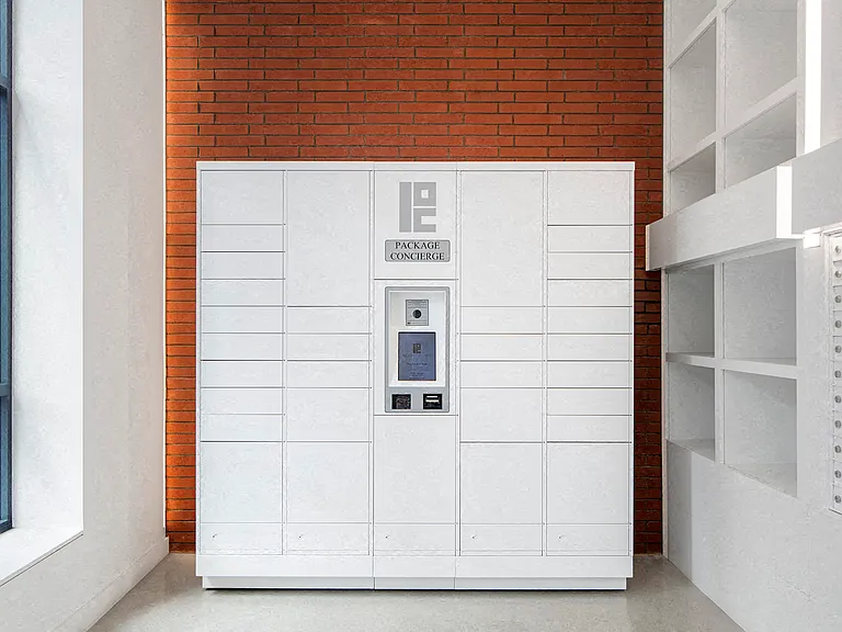 E3 Apartments — Photo 9