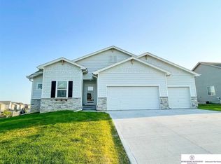 10580 S 110th Ave, Papillion, NE 68046