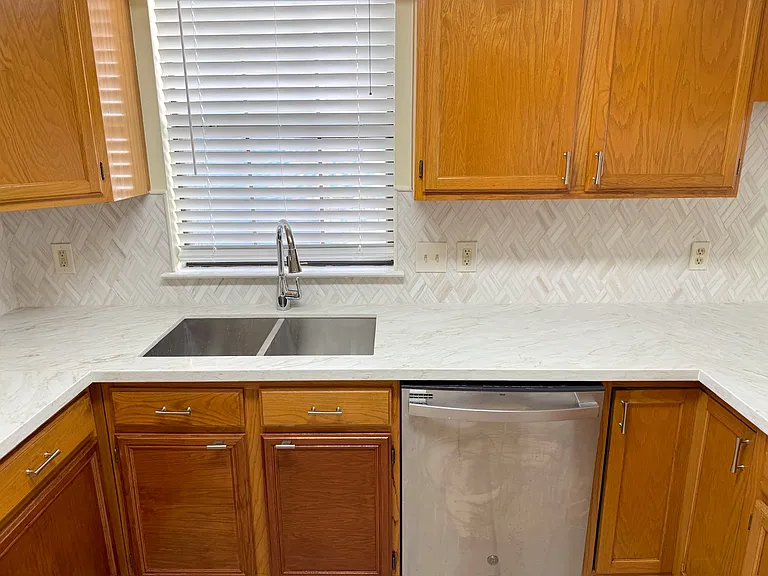 10555 Walnut Glen Dr — Photo 6