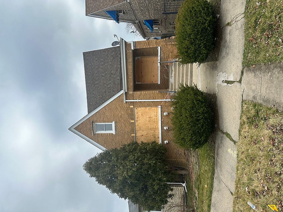 2nd image of 9955 S Princeton Ave