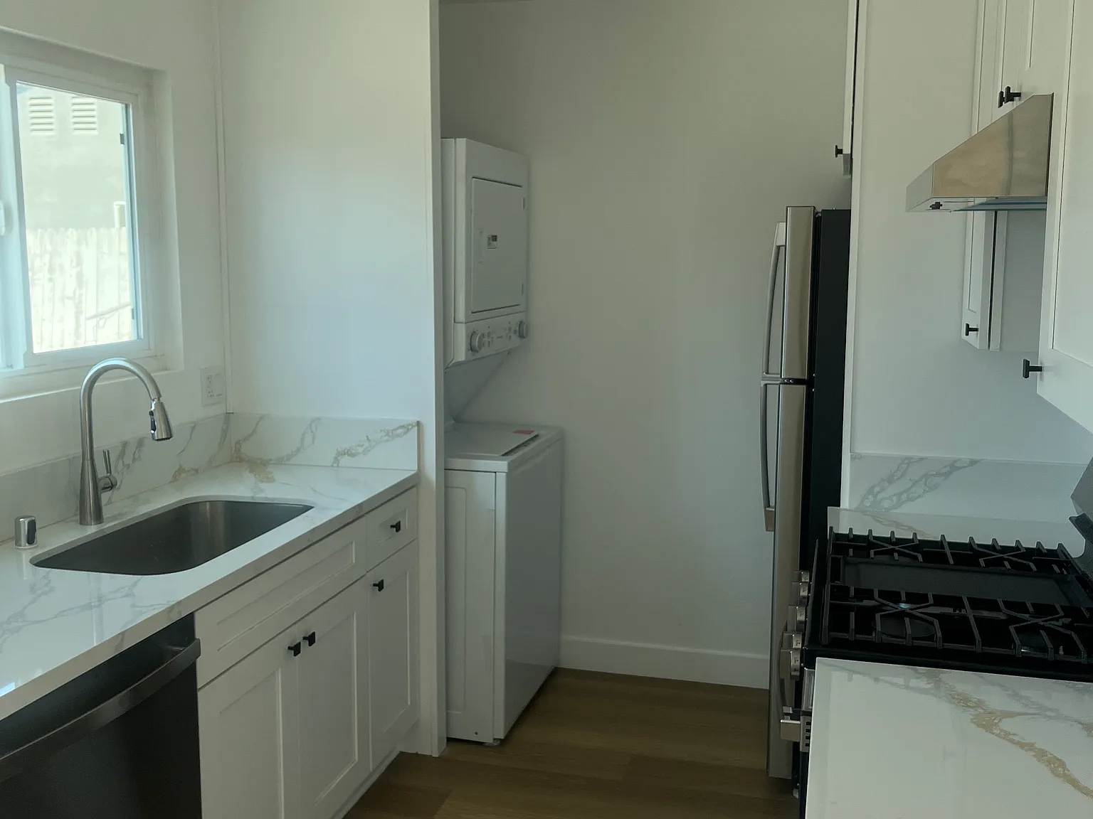 2 bed, 1.5 bath, $3,500 — Photo 3