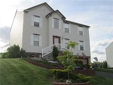 1626 Lilac Ln photo 1