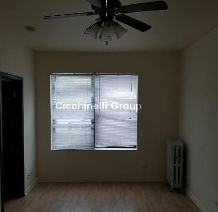 5th image of 7254 S Jeffery Blvd APT 211