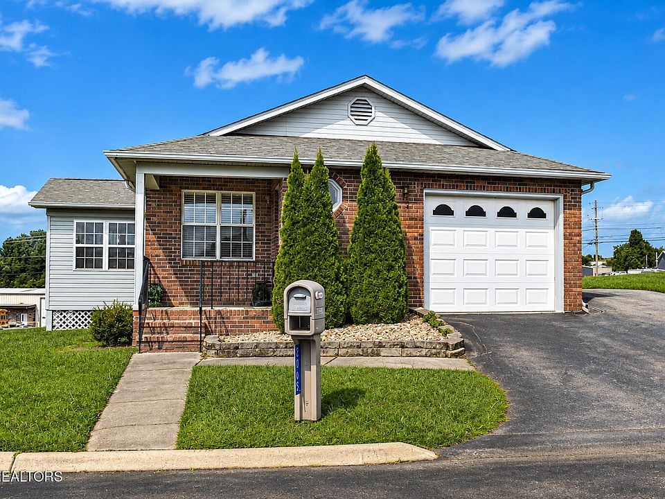 1st image of 2365 Governors Ct